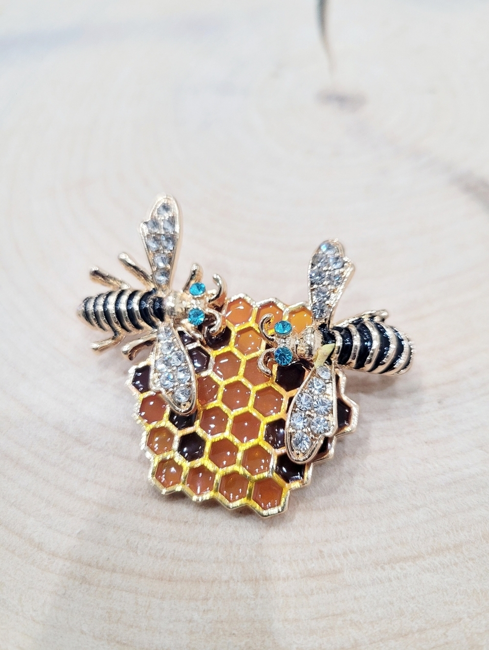 Brand New Gold Tone Bee Honeycomb Rhinestone Brooch Pin